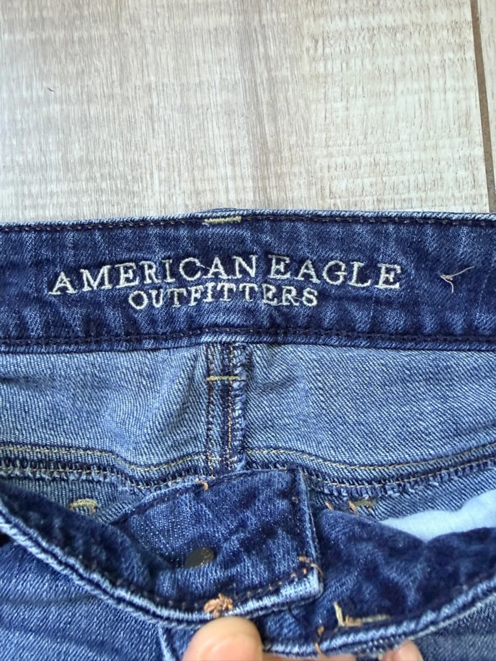 American Eagle Outfitters Low Rise Cut Off Shorts - Picture 4 of 9